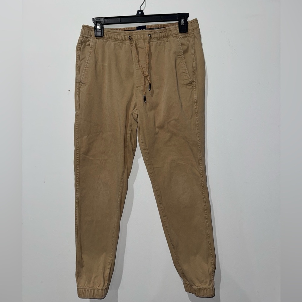 GAP Men's Khaki Chino Joggers